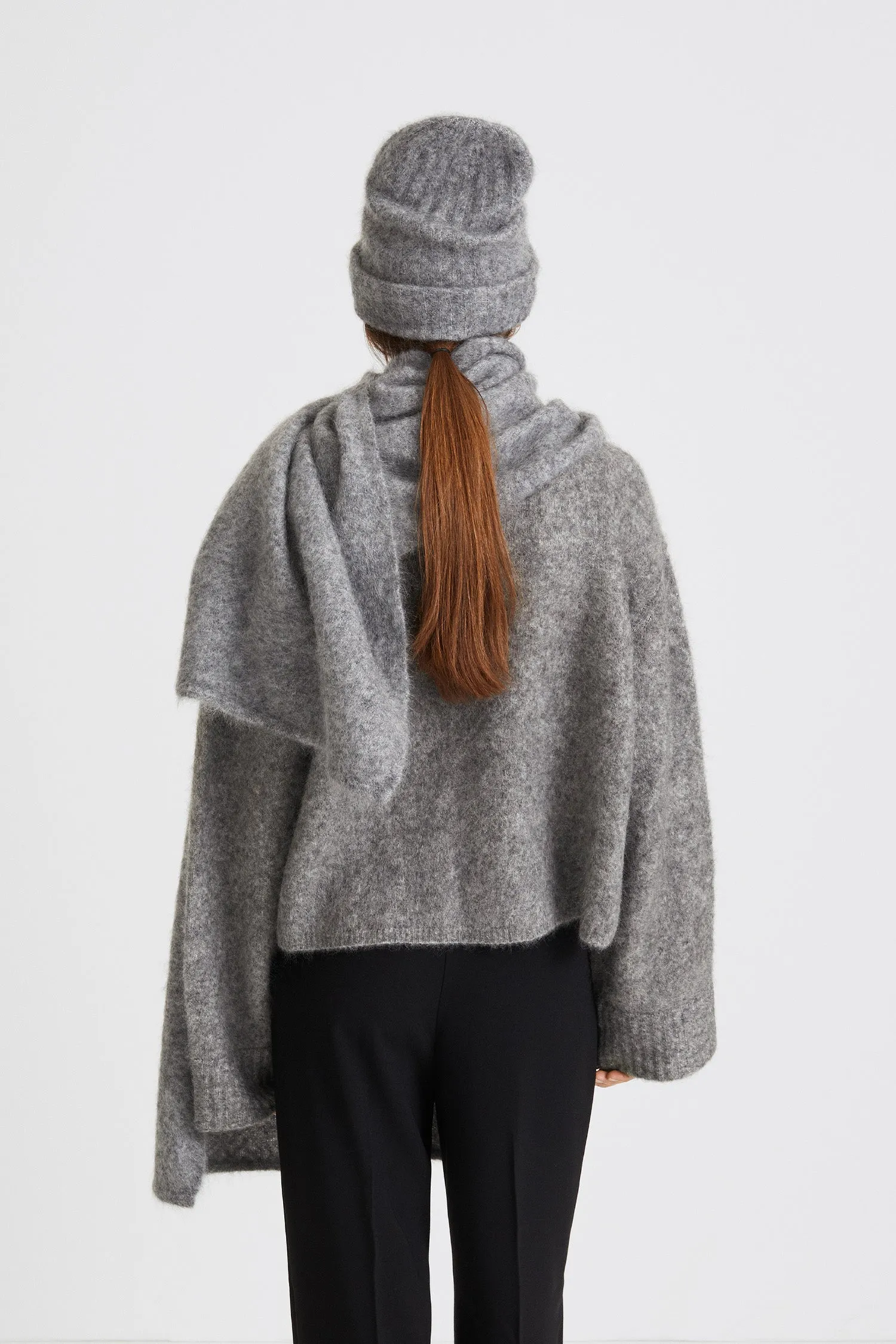 NEA SCARF - GREY